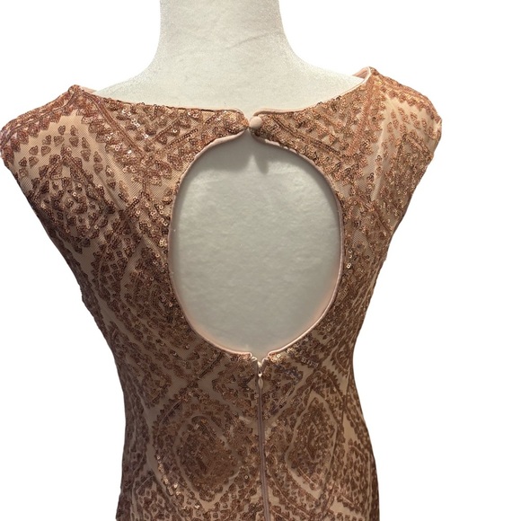 Vince Camuto Elegant Sequin Sleeveless Cocktail/ Prom Dress size 10 NWOT - Picture 3 of 5